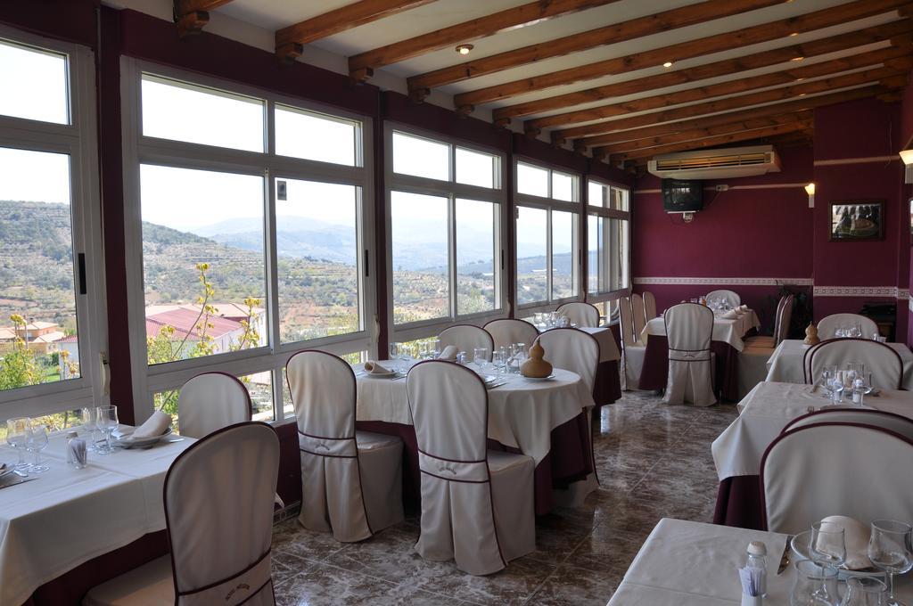 Apartamentos El Mirador Del Soto Sotoserrano エクステリア 写真