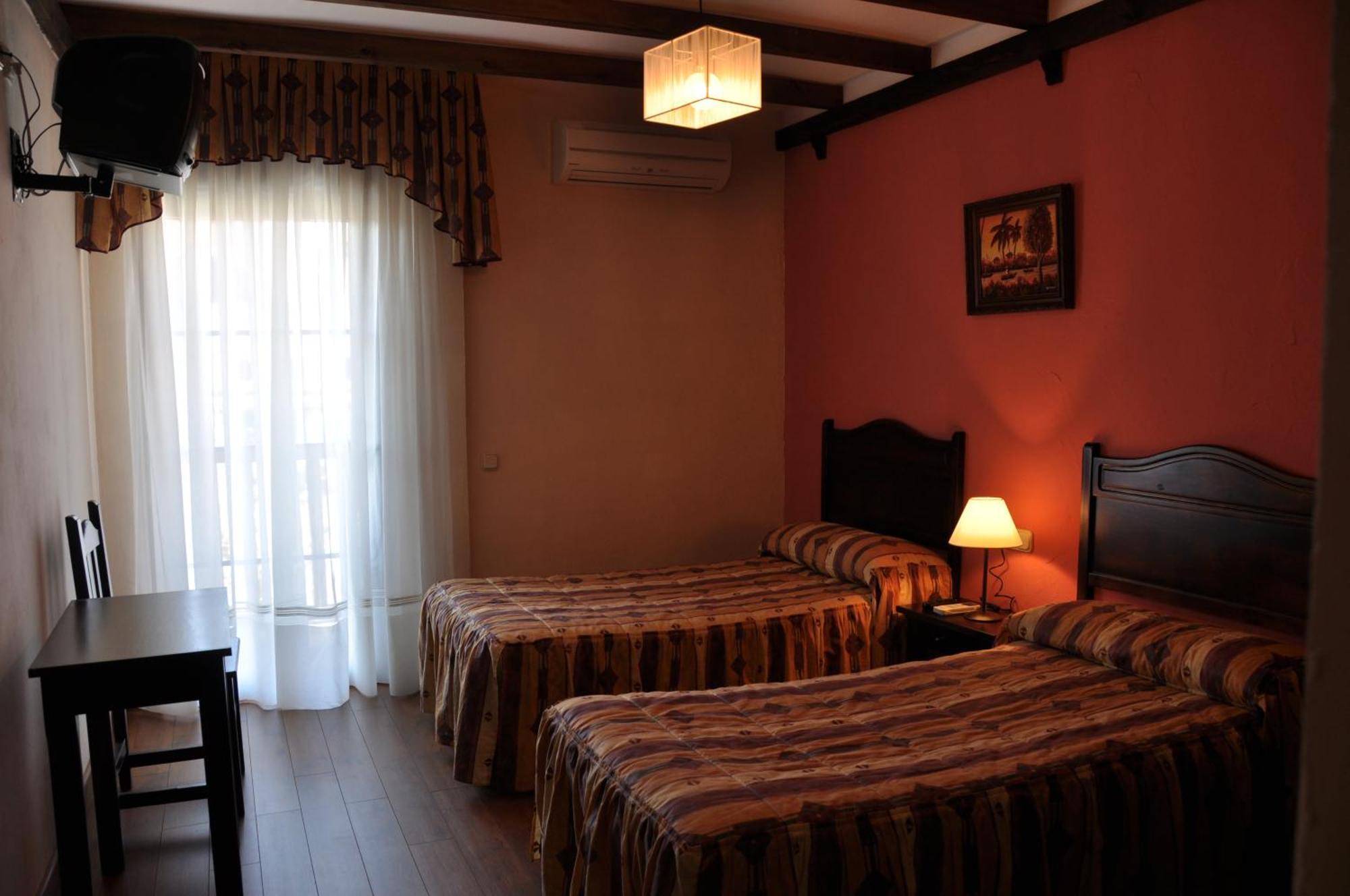 Apartamentos El Mirador Del Soto Sotoserrano 部屋 写真